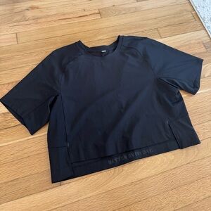 LULULEMON Black Cropped High Low Athletic Shirt